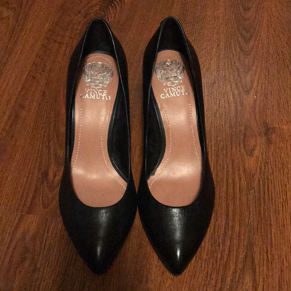 Never Worn Black Vince Camuto Heels